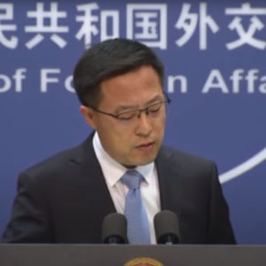 Tổng thống Donald Trump chỉ thẳng: Người phát ngôn Trung Quốc ’nói ngu‘