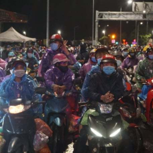 Covid và kinh tế Việt Nam: Khi ‚giai cấp tiên phong‘ bỏ chạy