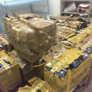 Smuggled foreign alcohol and cigarettes on Vietnam’s „rescue“ flights
