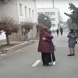 Bên trong trại giam kiểu Đức Quốc xã của Nga, người Ukraine ‚bị buộc phải làm việc hoặc chiến đấu‘ và những người nhiễm bệnh bị ‚bỏ mặc cho chết‘