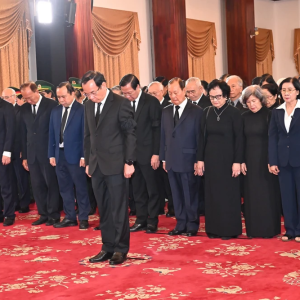 Kỷ luật của „lò bác Trọng“ vô giá trị, sau khi bác nằm xuống