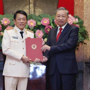 Tân Đại tướng Lương Tam Quang sắp tổ chức đại tiệc „vinh quy bái tổ“