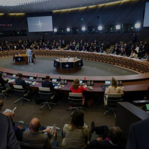 Giám đốc tình báo Anh cáo buộc Nga đứng sau vụ phá hoại Châu Âu