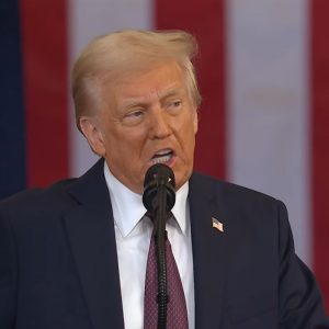 Trump: „Nga đang gặp rắc rối lớn“