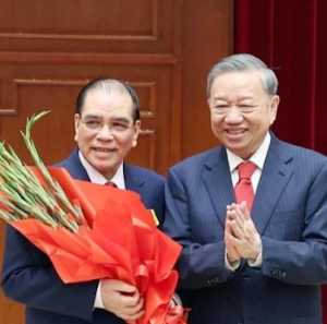 Dấu ấn của Nông Đức Mạnh nằm ở việc không chặn cải cách.